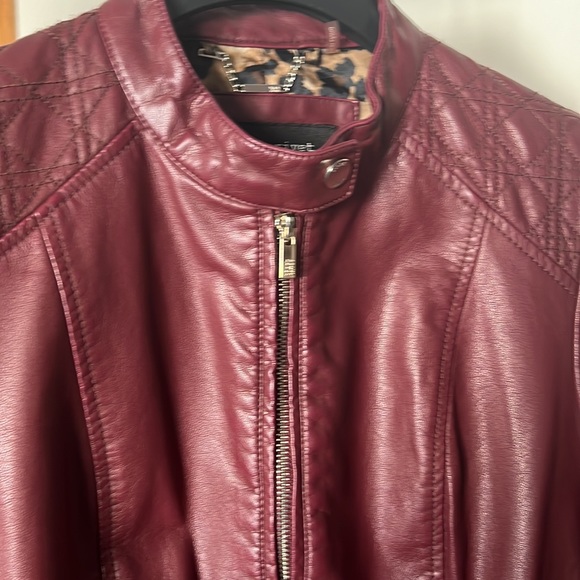 Red leather jacket. - Picture 2 of 8